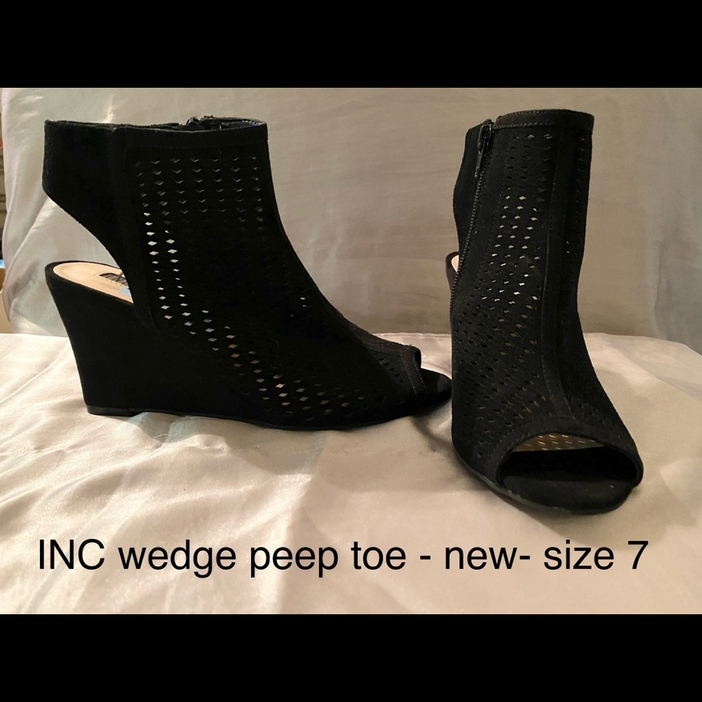 INC peep toe wedge